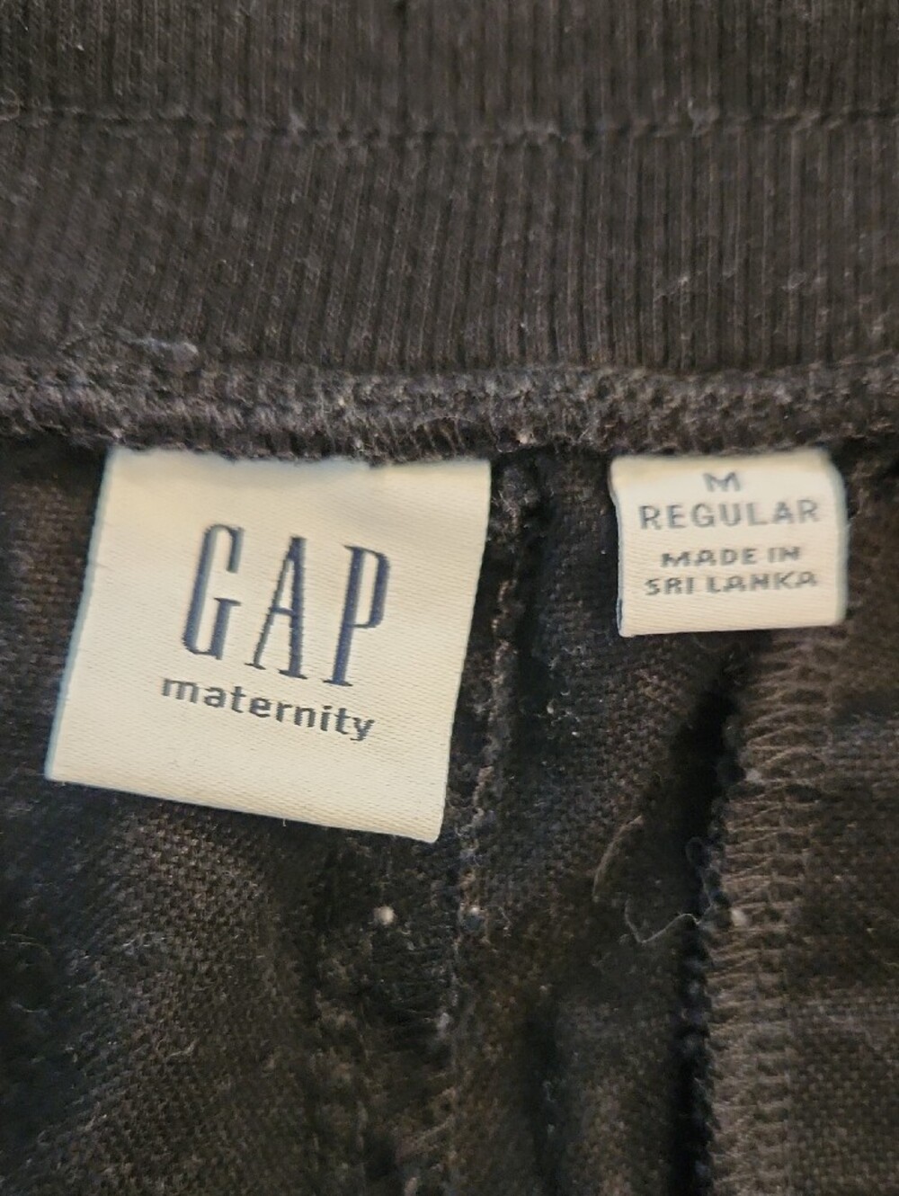 GAP Maternity Black Linen Shorts EUC - Picture 2 of 4
